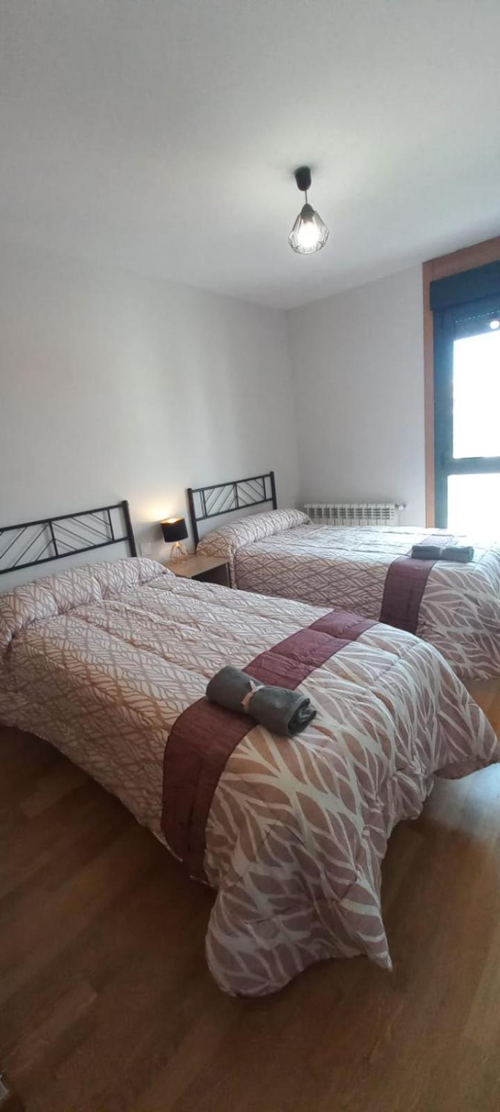 Apartamento Con 2 Dormitorios, Garaje Y Terraza Junto A Вальядолід Екстер'єр фото